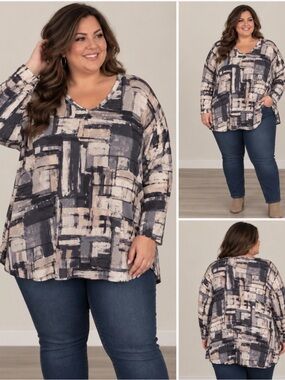 Women’s Plus-Size Geometric Print V-Neck Top GUC 5X 100% Cotton Plus Size Artsy